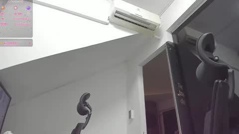 Baby Saren online show from November 16, 1:00 pm