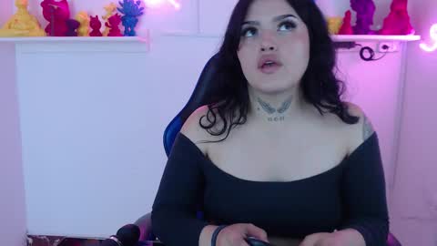 Sari  online show from February 16, 8:20 pm