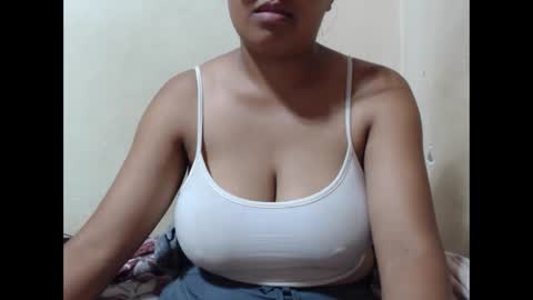 saronette online show from November 18, 9:21 am