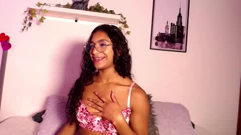 sasha_bowei online show from February 25, 2:54 am