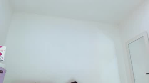 Snapshot of sasha_creamy chatting on October 21, 4:16 am Sasha Creamy online show from October 21, 4:16 am