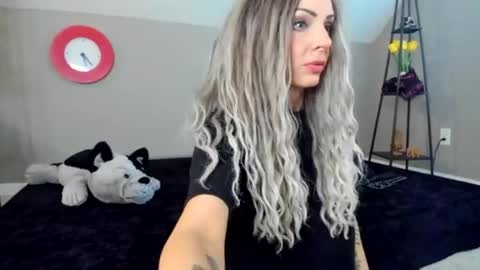 Snapshot of sashabarbieshow chatting on March 1, 10:21 pm Sasha online show from March 1, 10:21 pm