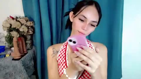 Sashi online show from November 12, 3:54 pm