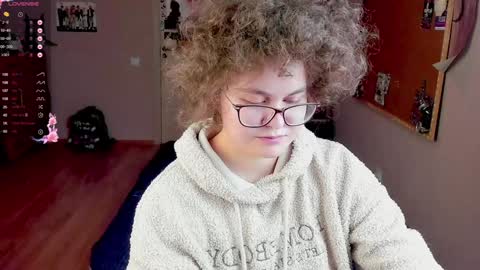 .Alexandra online show from December 18, 2:10 am