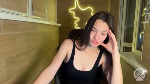Snapshot of sassqueen18 chatting on October 20, 5:38 pm Katerina online show from October 20, 5:38 pm
