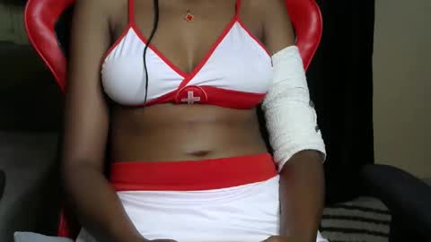 sassy_lyne online show from February 10, 11:02 am