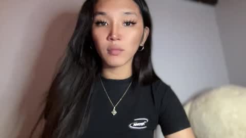 Sassygirl online show from February 25, 11:20 am