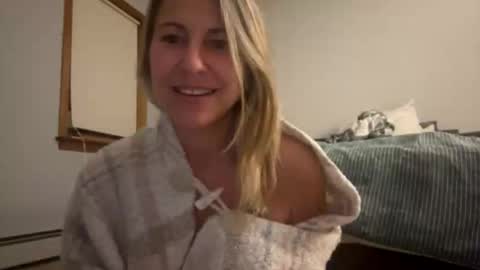 Sassyella online show from October 19, 4:14 am