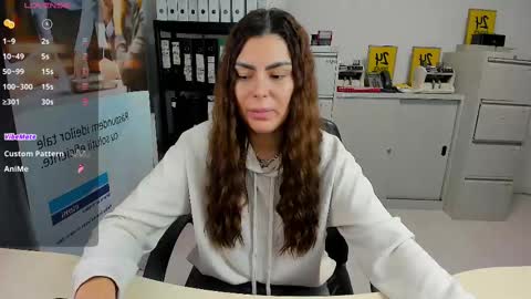 sassytiff online show from February 15, 11:39 am