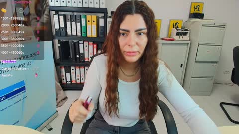 sassytiff online show from January 28, 11:38 am