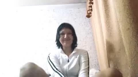 Elly online show from November 4, 3:17 pm