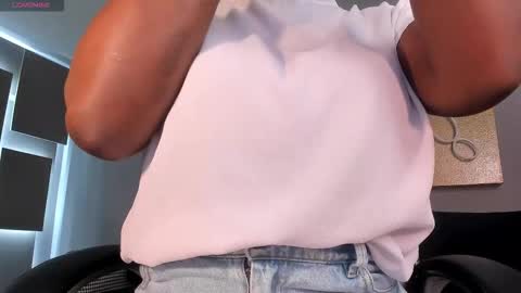 S a v a n n a h  online show from November 6, 1:06 pm