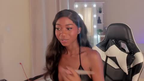 Savannahwildee online show from March 4, 12:44 pm