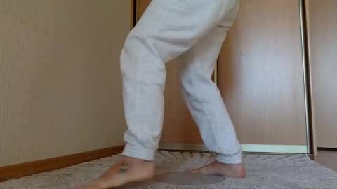 save the qween online show from March 1, 8:02 am