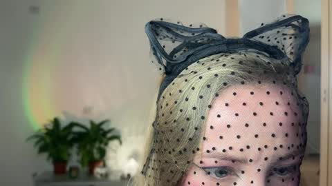 Snapshot of say_loveyou chatting on October 29, 9:17 pm say_loveyou online show from October 29, 9:17 pm