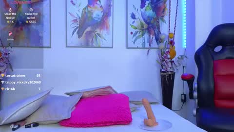 Scarlet online show from October 9, 5:39 pm