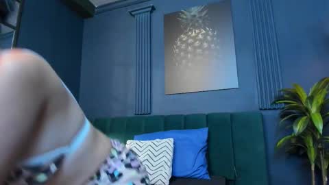 Scarlet Edwars online show from February 13, 8:43 pm