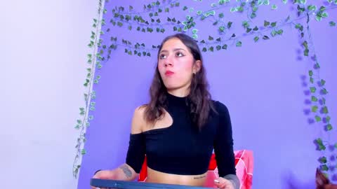 Snapshot of scarletjonesx chatting on February 23, 10:16 pm Denis online show from February 23, 10:16 pm