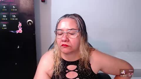 Scarlett  online show from February 11, 12:28 am