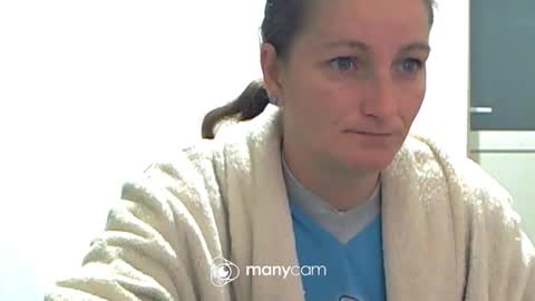 Snapshot of scarlett_queen01 chatting on October 22, 2:38 am scarlett_queen01 online show from October 22, 2:38 am