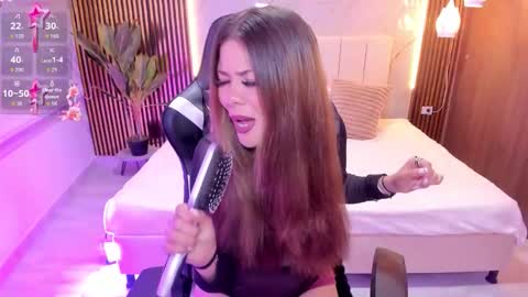 scarlett_raven_ online show from February 26, 8:52 pm