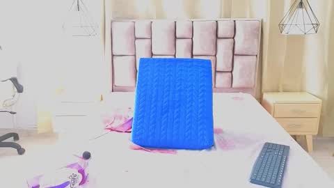 scarlettjonson_ online show from February 5, 1:14 pm