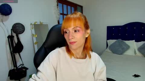 Snapshot of scarlettmilf_cg chatting on October 22, 12:54 pm Scarlett online show from October 22, 12:54 pm