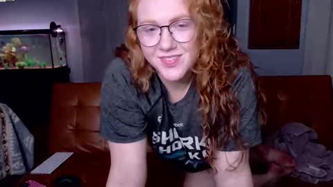 ScarlettredFF online show from November 16, 5:09 am