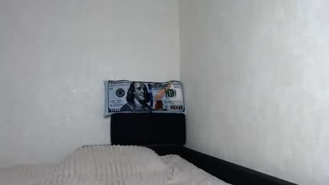 scratc_h online show from December 22, 6:11 pm