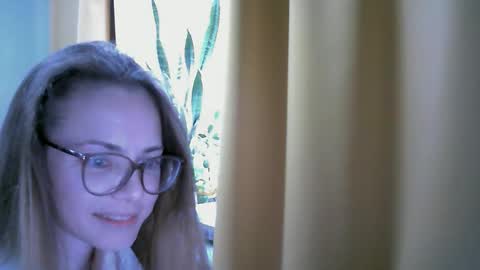 SEA Dream online show from September 18, 5:06 am