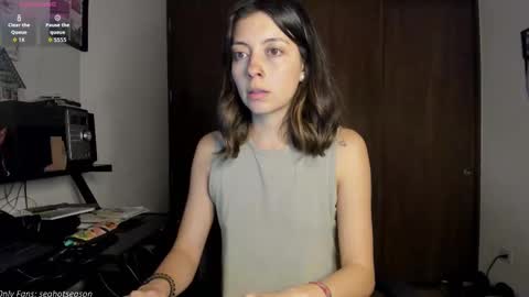 Aria Independent model online show from October 8, 1:10 am