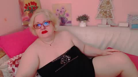 Alice online show from September 17, 7:45 pm