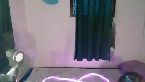 Snapshot of seductive_chailyn chatting on October 15, 6:49 am just call me baby online show from October 15, 6:49 am