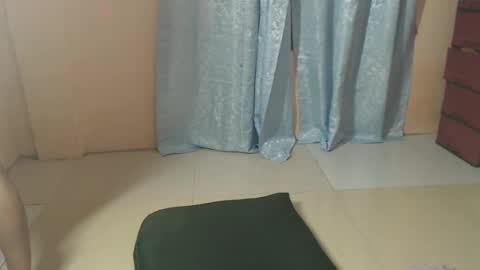 Snapshot of seductive_chailyn chatting on March 12, 1:30 pm just call me baby online show from March 12, 1:30 pm