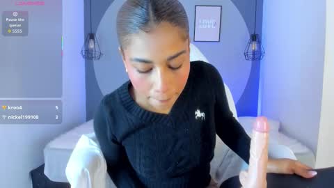 Selena online show from October 28, 11:49 am