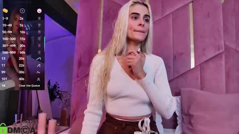 Selena online show from November 21, 5:20 am