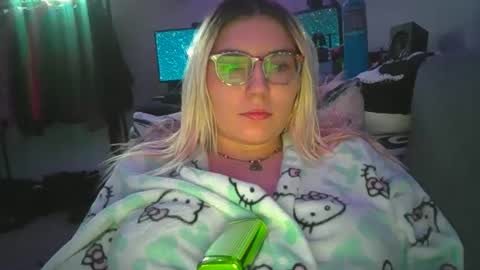 Selene online show from January 31, 4:48 pm