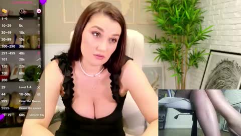 Seline online show from February 2, 5:12 pm