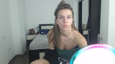 sellena_angels online show from January 27, 7:45 am