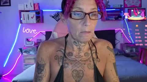 Selvaggia Del Caribe online show from November 13, 6:07 pm