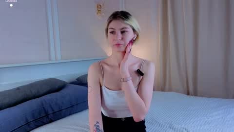 Lilith online show from November 24, 2:35 am