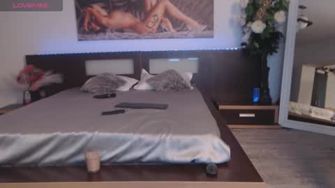 Hallie online show from November 27, 7:39 pm