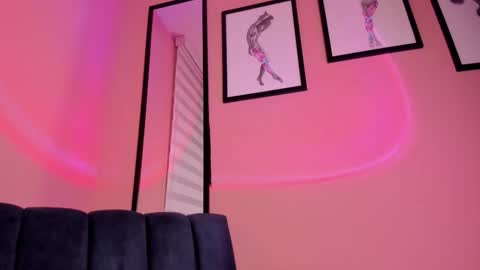 Snapshot of sensualjanex chatting on October 22, 1:43 am Jane online show from October 22, 1:43 am