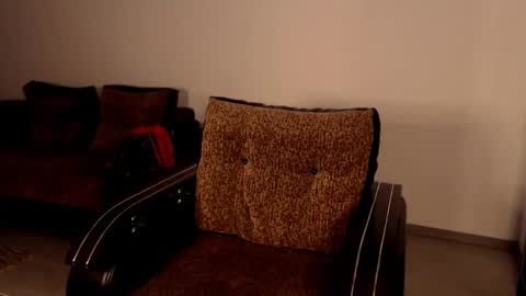 Snapshot of sensualmonique chatting on September 16, 9:23 pm SensualMonique online show from September 16, 9:23 pm