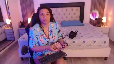 Serena online show from November 27, 11:35 am