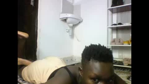 Snapshot of sexqueen02 chatting on February 22, 2:27 pm sexqueen02 online show from February 22, 2:27 pm