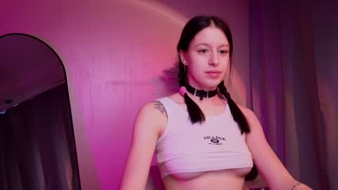 Snapshot of sextezi chatting on January 6, 12:24 pm sextezi online show from January 6, 12:24 pm