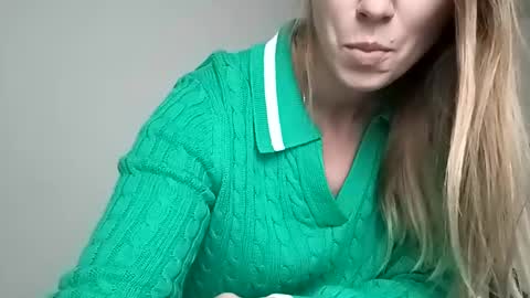 Verona online show from December 2, 11:55 am