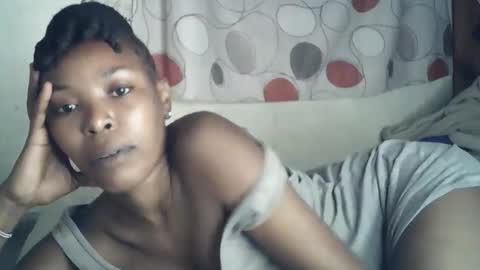 sexxy_curvy23 online show from February 14, 5:20 am