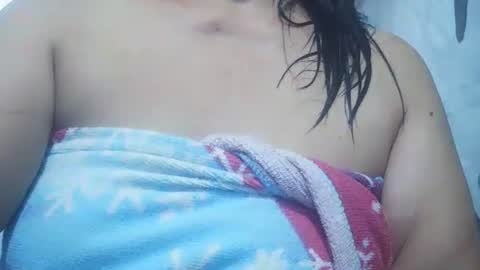 Snapshot of sexxyicee69 chatting on October 22, 5:56 am misslovely j online show from October 22, 5:56 am